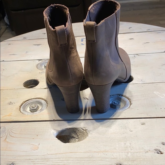 Rockport Chelsea Booties Size 7.5 - Picture 3 of 6